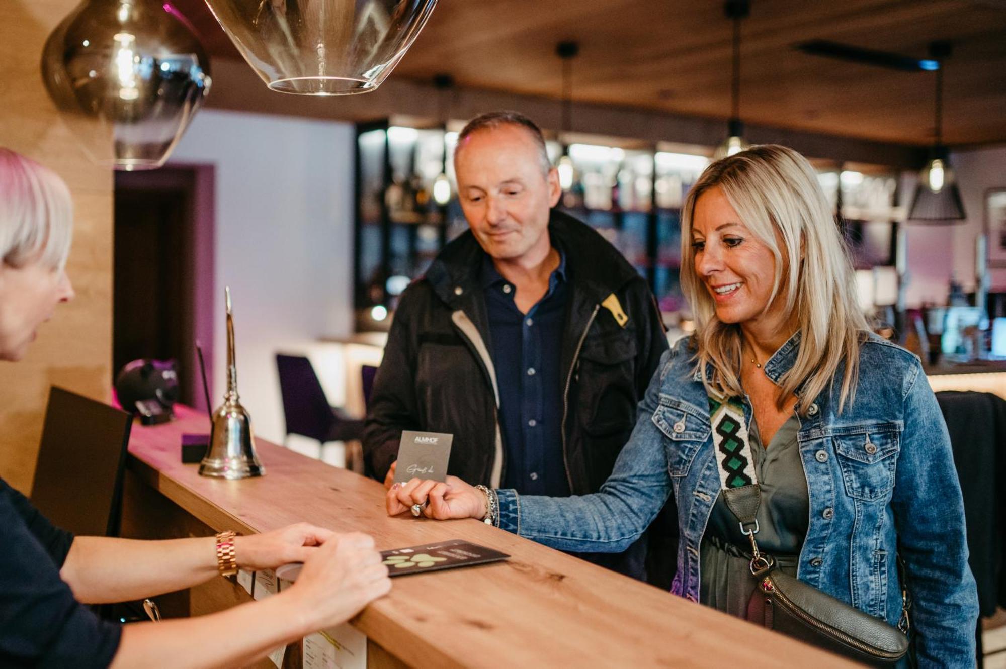 Almhof Alpin Apartments & Spa Dienten am Hochkönig Zewnętrze zdjęcie