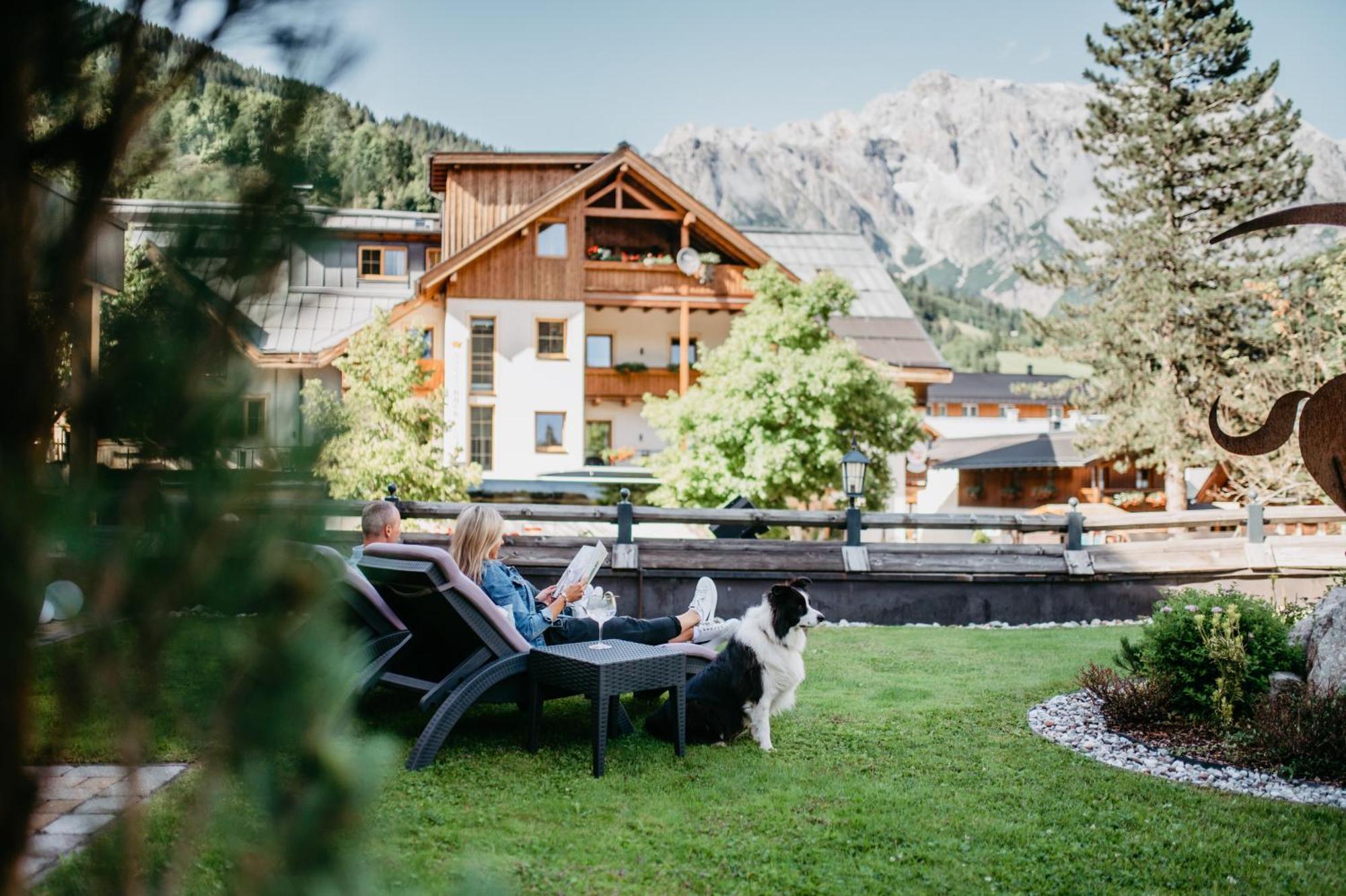 Almhof Alpin Apartments & Spa Dienten am Hochkönig Zewnętrze zdjęcie
