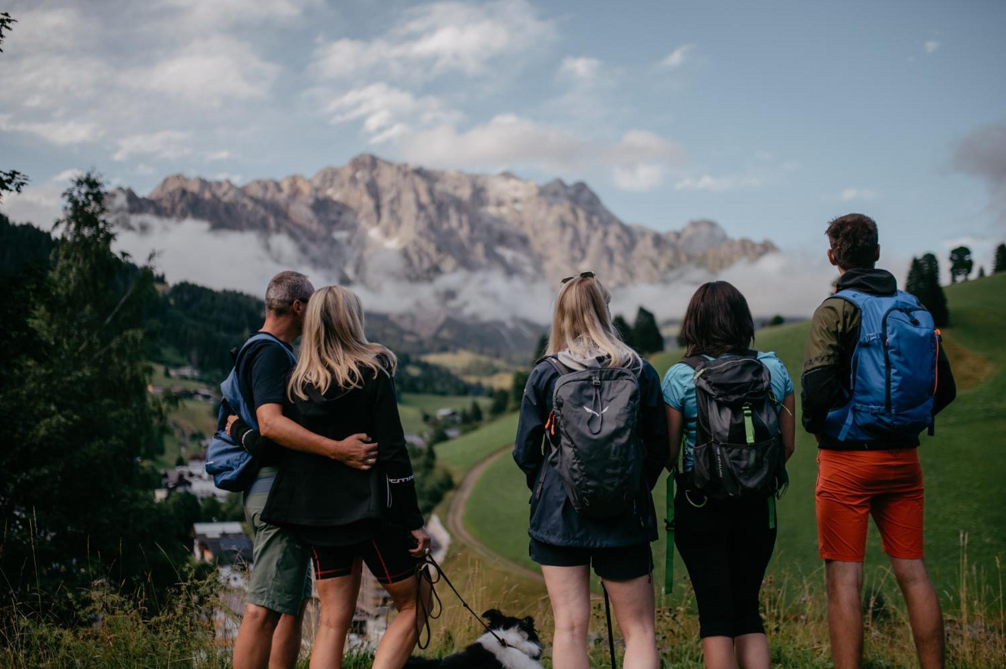 Almhof Alpin Apartments & Spa Dienten am Hochkönig Zewnętrze zdjęcie